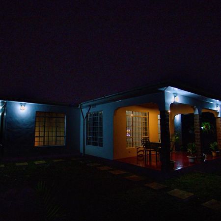 Royal Homestay Moshi Eksteriør bilde