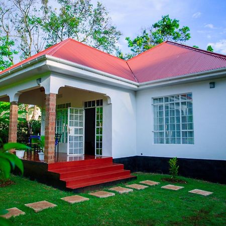 Royal Homestay Moshi Eksteriør bilde