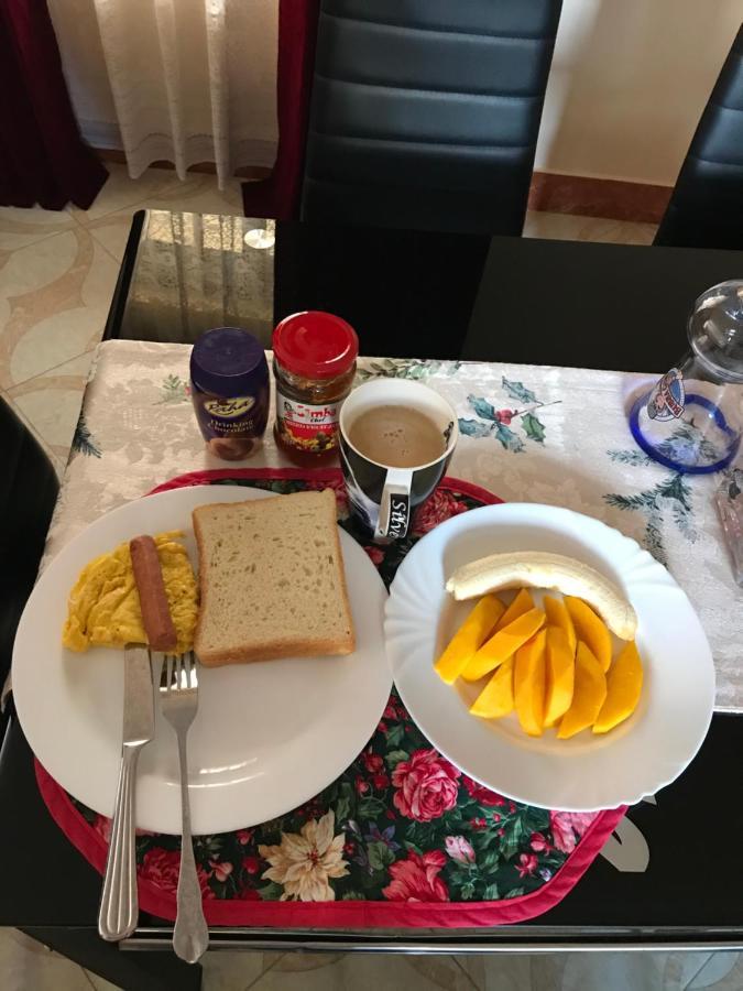 Royal Homestay Moshi Eksteriør bilde