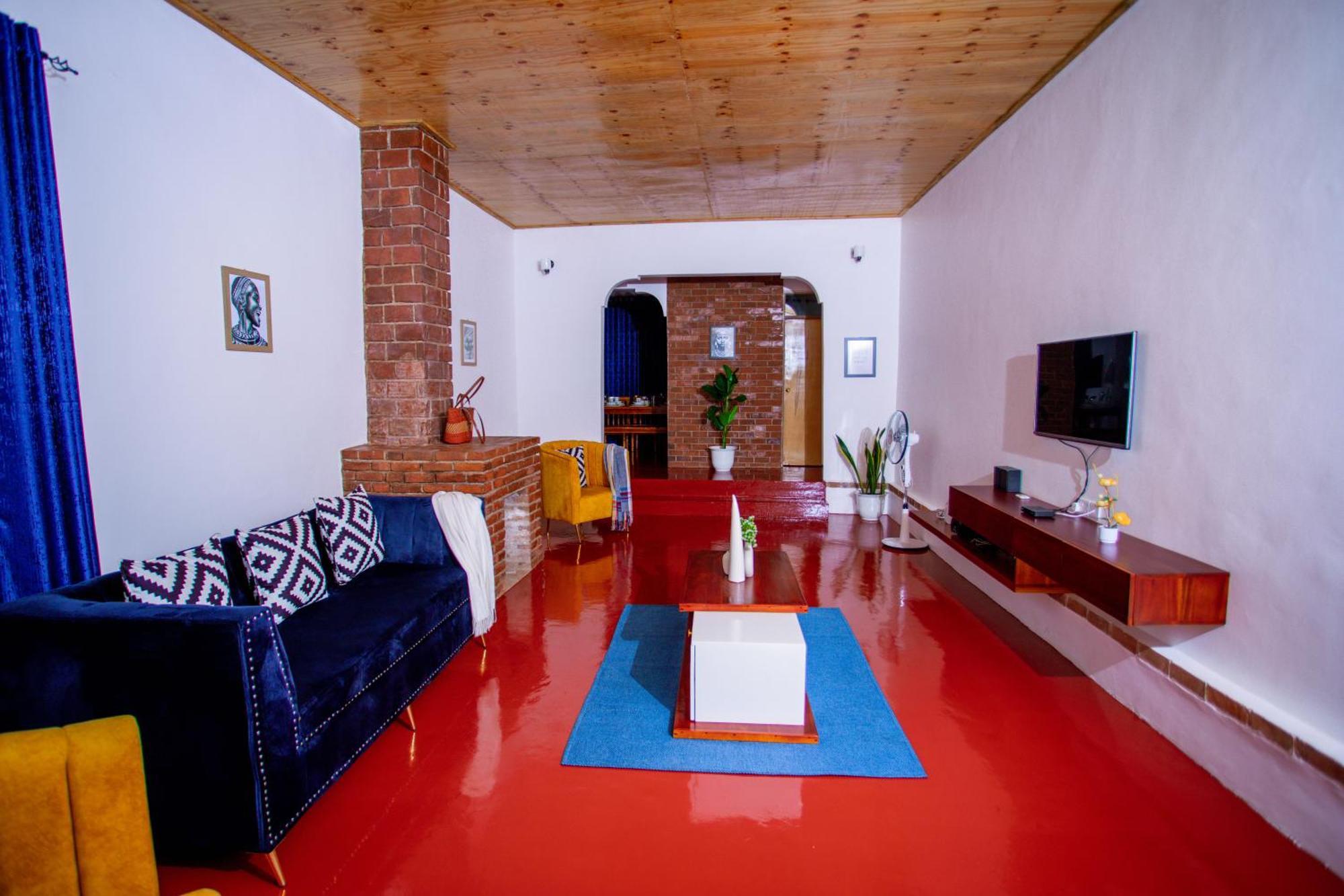 Royal Homestay Moshi Eksteriør bilde