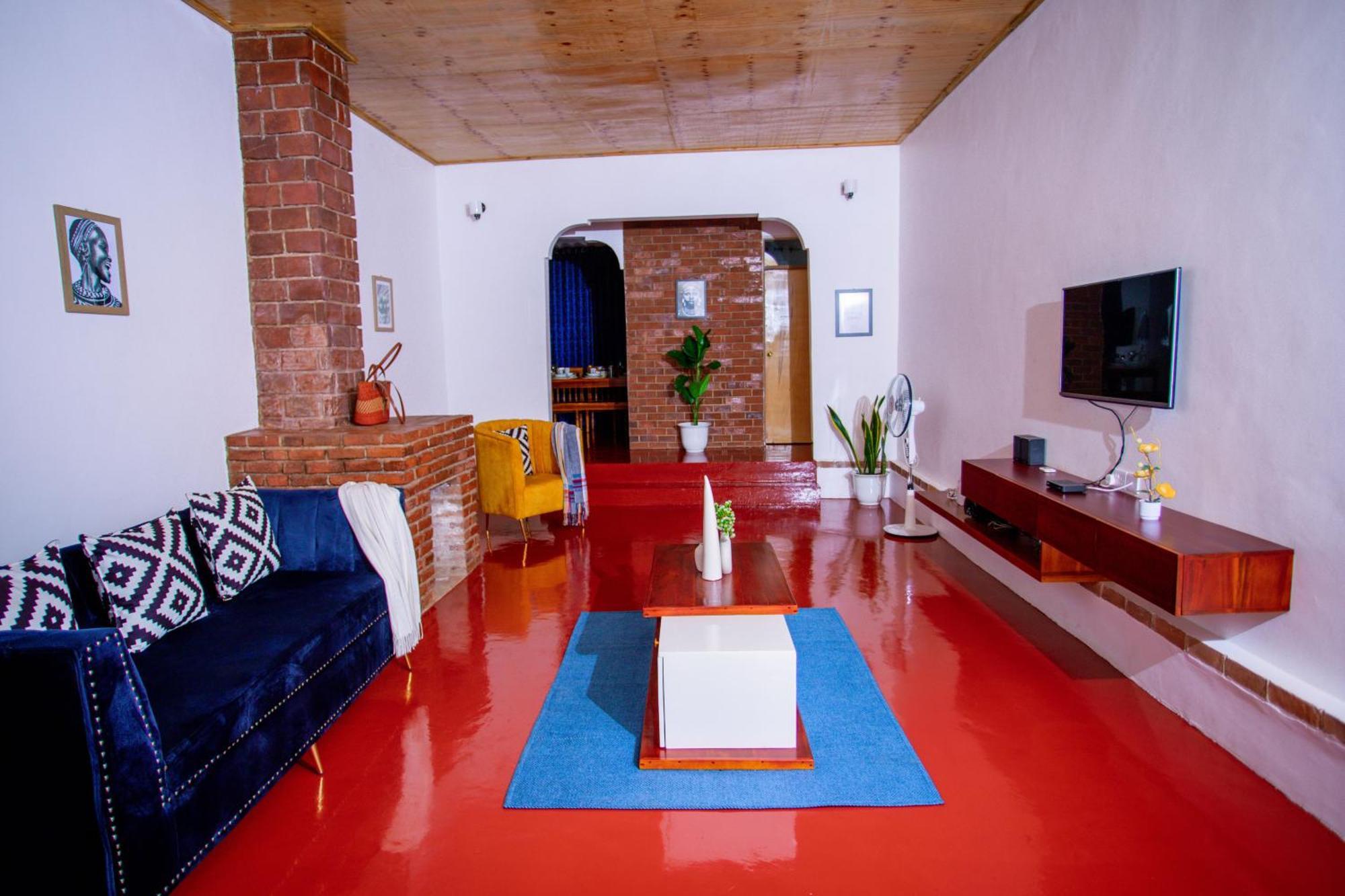 Royal Homestay Moshi Eksteriør bilde