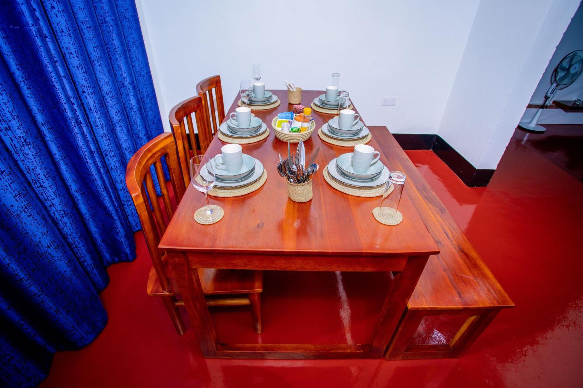 Royal Homestay Moshi Eksteriør bilde