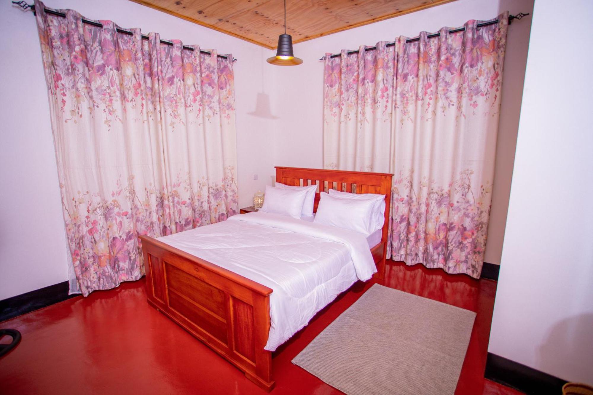Royal Homestay Moshi Eksteriør bilde